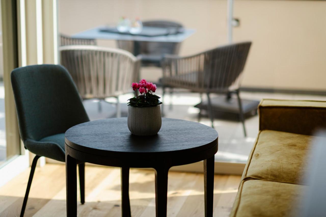 Ansitz Am Eck By Hotel Pernhof Termeno Bagian luar foto