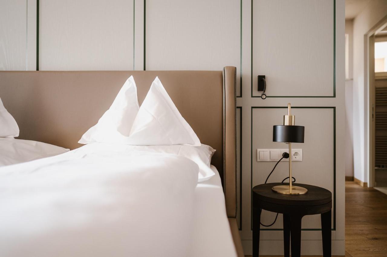Ansitz Am Eck By Hotel Pernhof Termeno Bagian luar foto