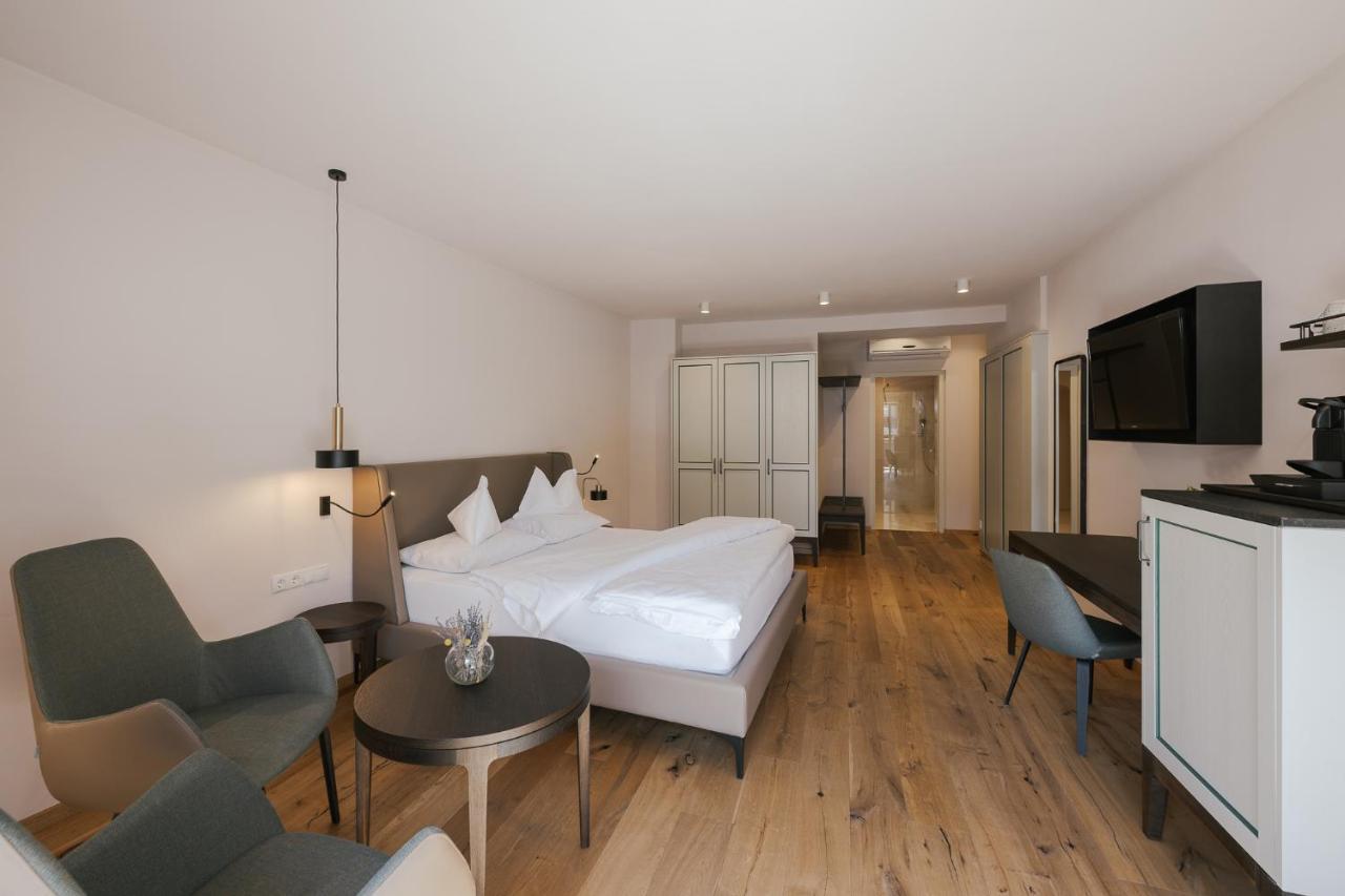 Ansitz Am Eck By Hotel Pernhof Termeno Bagian luar foto